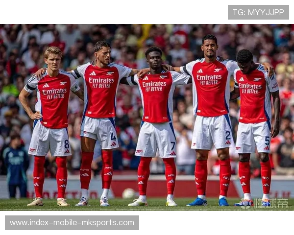 阿森纳以灵活传递展开攻势,凯蒂亚拉扯空间明显