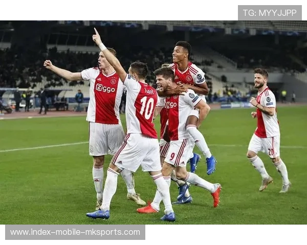 穆里尼奥再遭打击,本菲卡欧冠四战全败,前景堪忧,欧冠预选赛本菲卡vs莫斯科