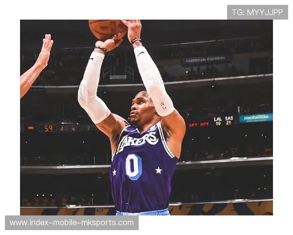 湖人替补得分能力不足，主力体能堪忧，湖人替补阵容是什么水平